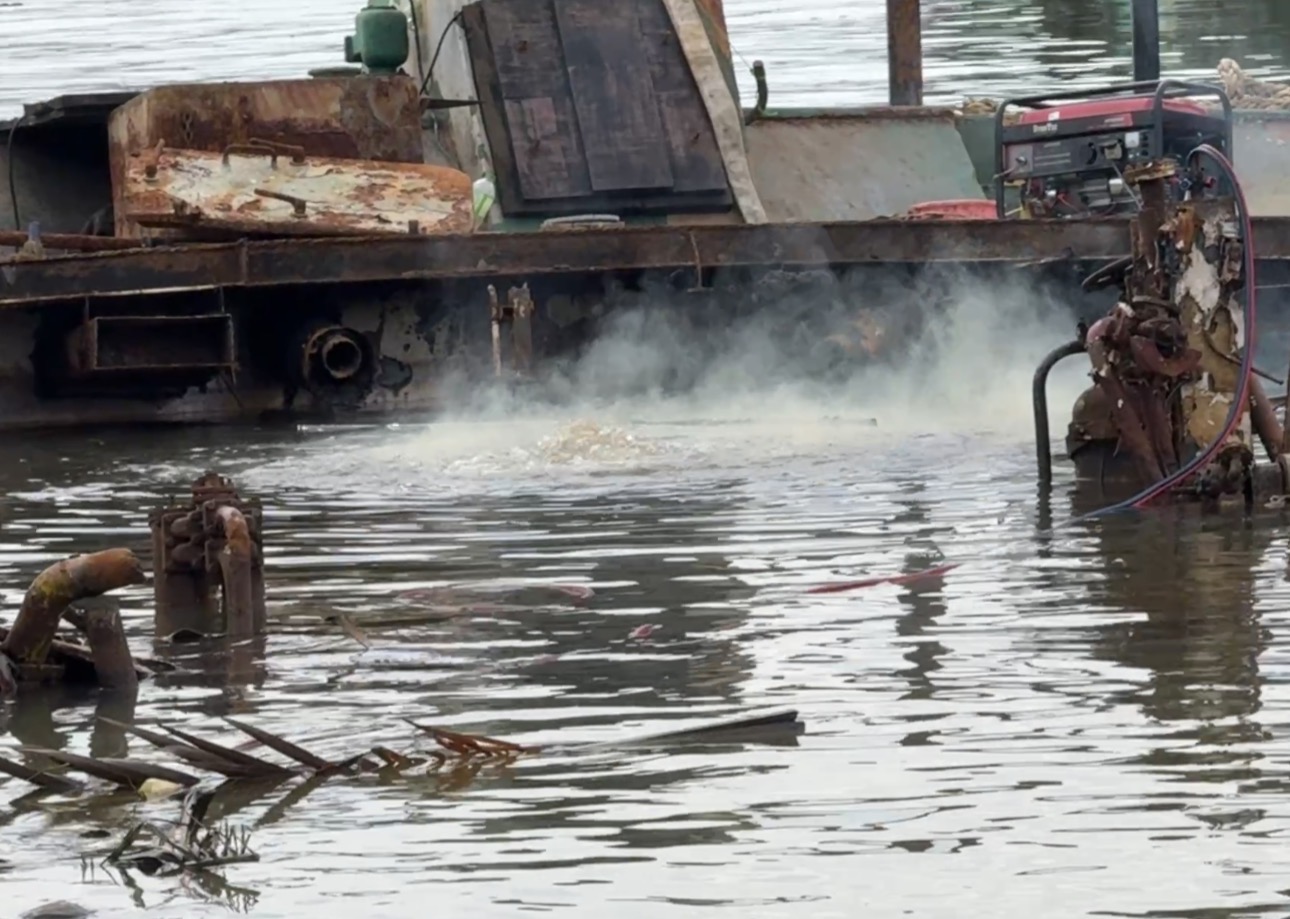 Galoc Wreck Removal